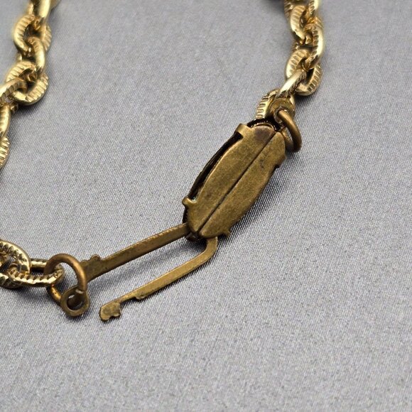 VTG West Germany Oval Filagree Floral Pendant Necklace 25" Gold Tone Pressed Met - Picture 9 of 13